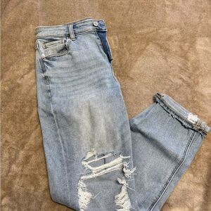 Distressed Light Blue Women's mom Jeans